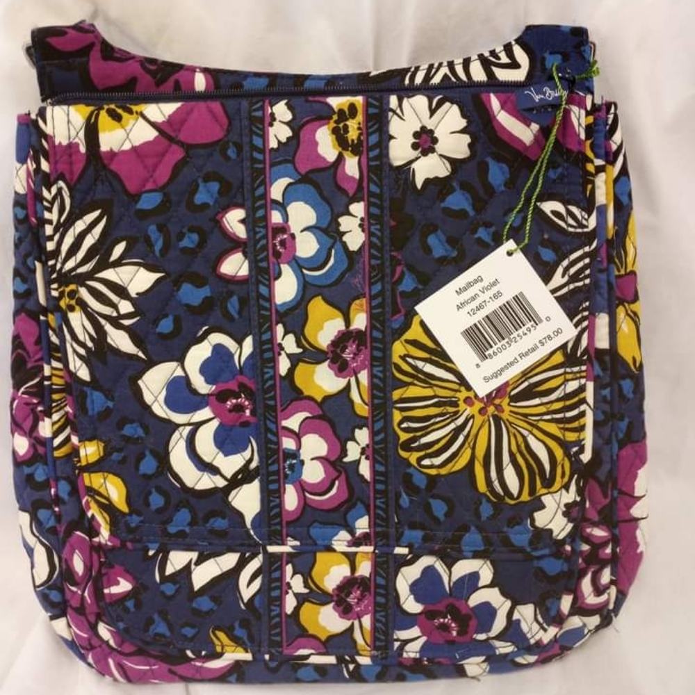 Vera Bradley Mailbag. NWT